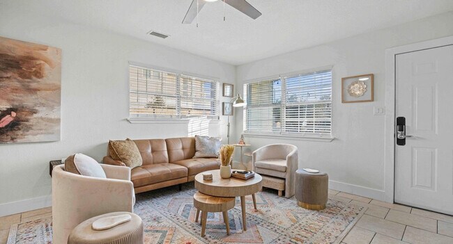 Foto del edificio - 209 Angelfish Ave.