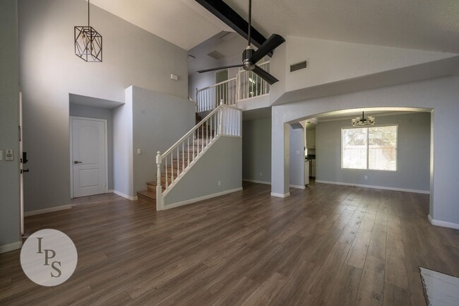Building Photo - 9471 N Whitehouse Dr