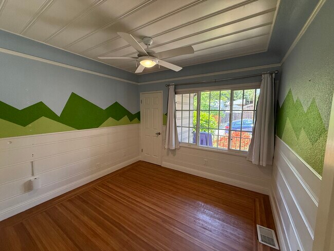 Building Photo - 3210 82nd Ave