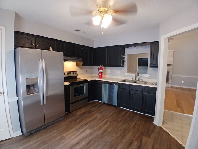 Foto del edificio - Charming 3-bedroom 2 bath home in Bartlett