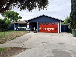421 Michael Cir