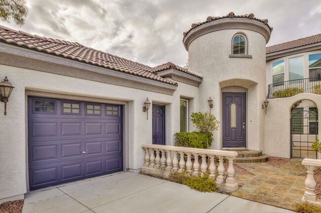 Building Photo - Beautiful 4Bd, 4Bth home in Guard Gated Community near Tivoli Village.