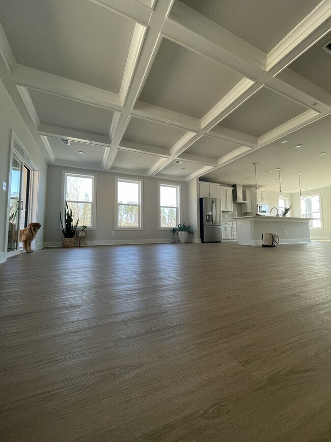 Foto del edificio - 813 Wesley Ln