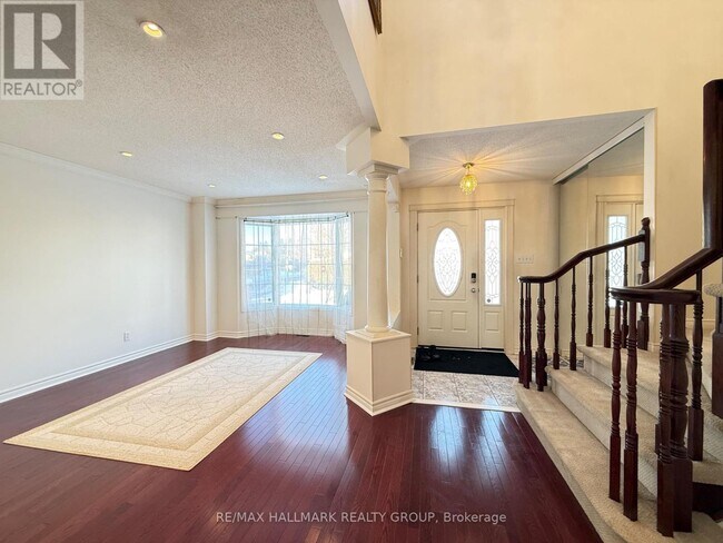 Building Photo - 2 Kentsdale Dr