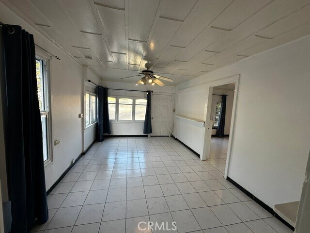 Foto del edificio - 131 N Pacific Coast Hwy