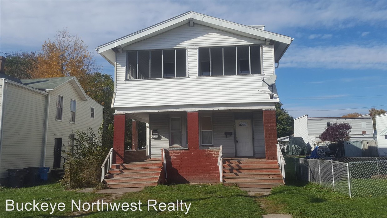 Primary Photo - 1419 N Erie St