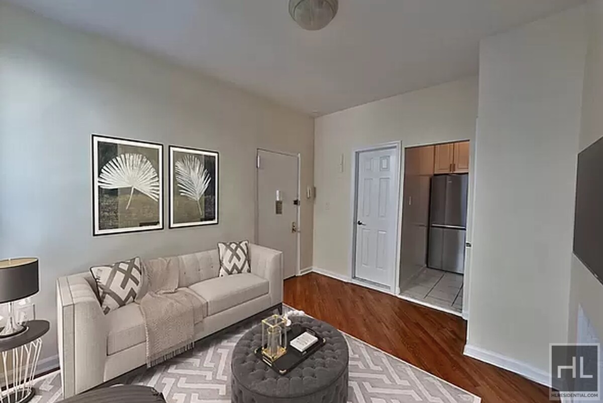 Foto principal - East 73rd Street