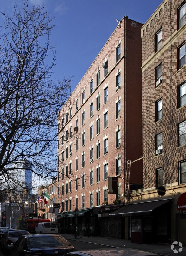 Building Photo - 79 MacDougal St