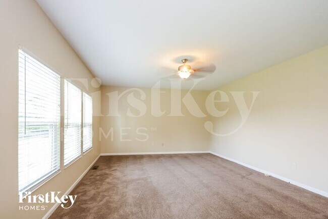 Foto del edificio - 6747 Waverly Park