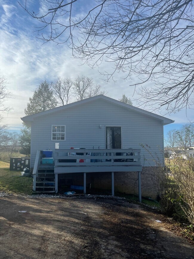 Foto del edificio - 177 Linda Ave