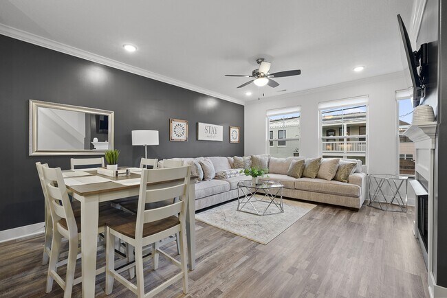 Foto del edificio - 127 E 8th Ave