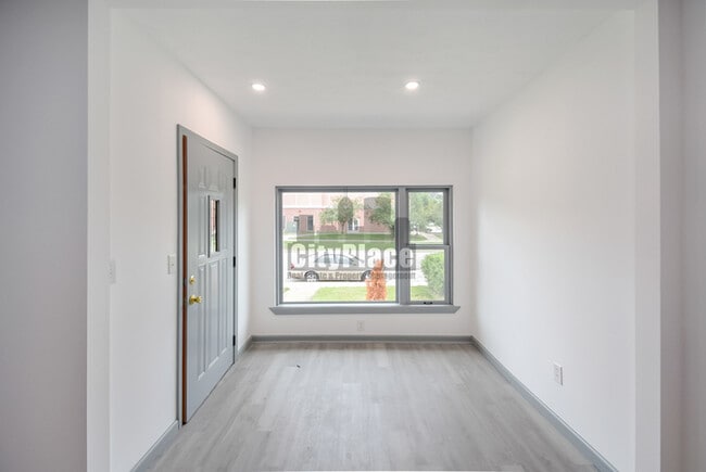 Building Photo - 1644 Dr Andrew J Brown Ave