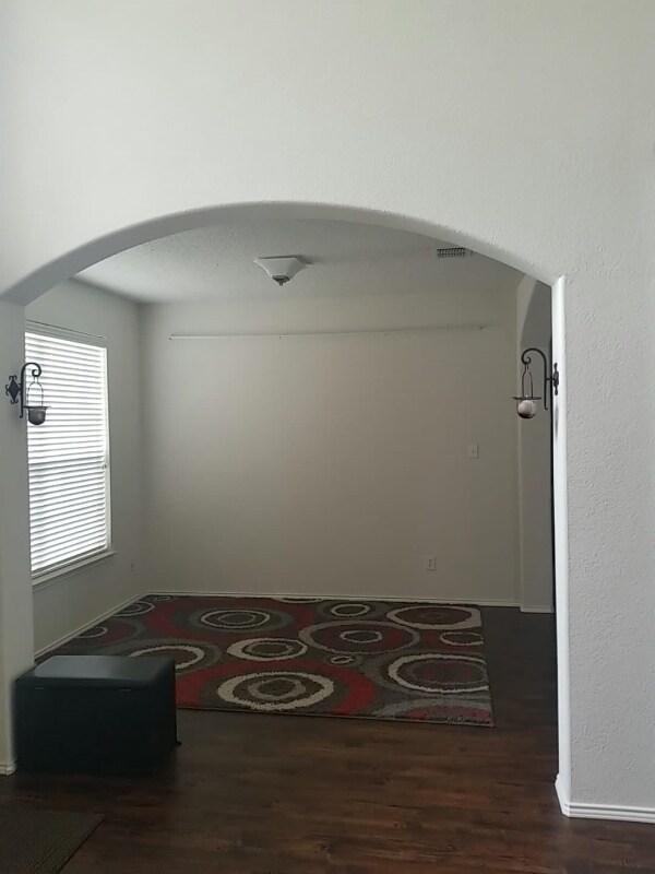 Foto del edificio - 7207 Juniper Dr