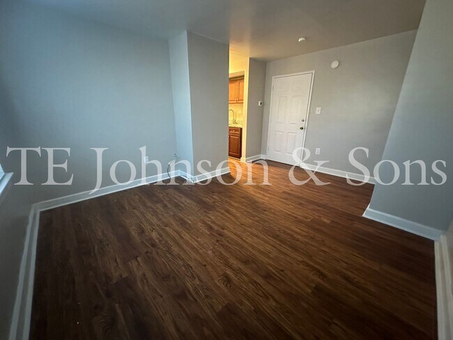 Foto del edificio - 1930 Elizabeth Ave