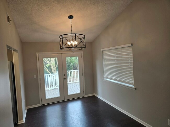 Photo - 1075 Sardis Cove Dr Townhome