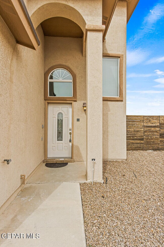 Foto del edificio - 7237 Jericho Tree Dr