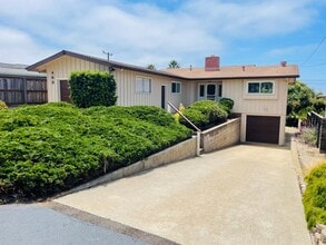 Building Photo - 469 Kern Ave