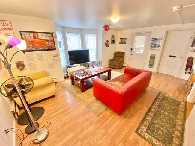 Building Photo - 48 Intervale Ave