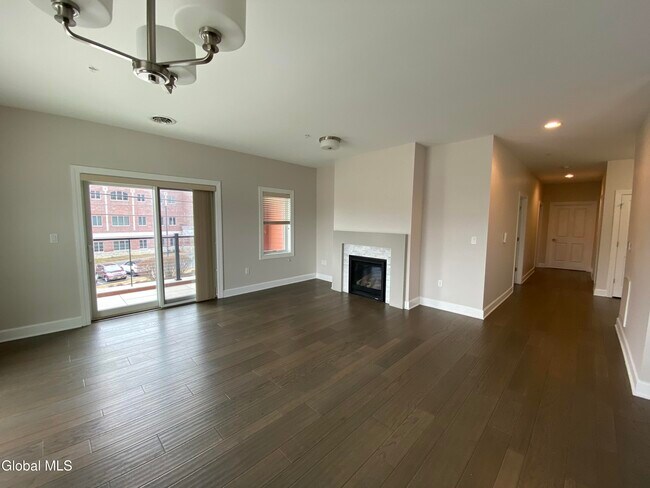 Foto del edificio - 2 West Ave