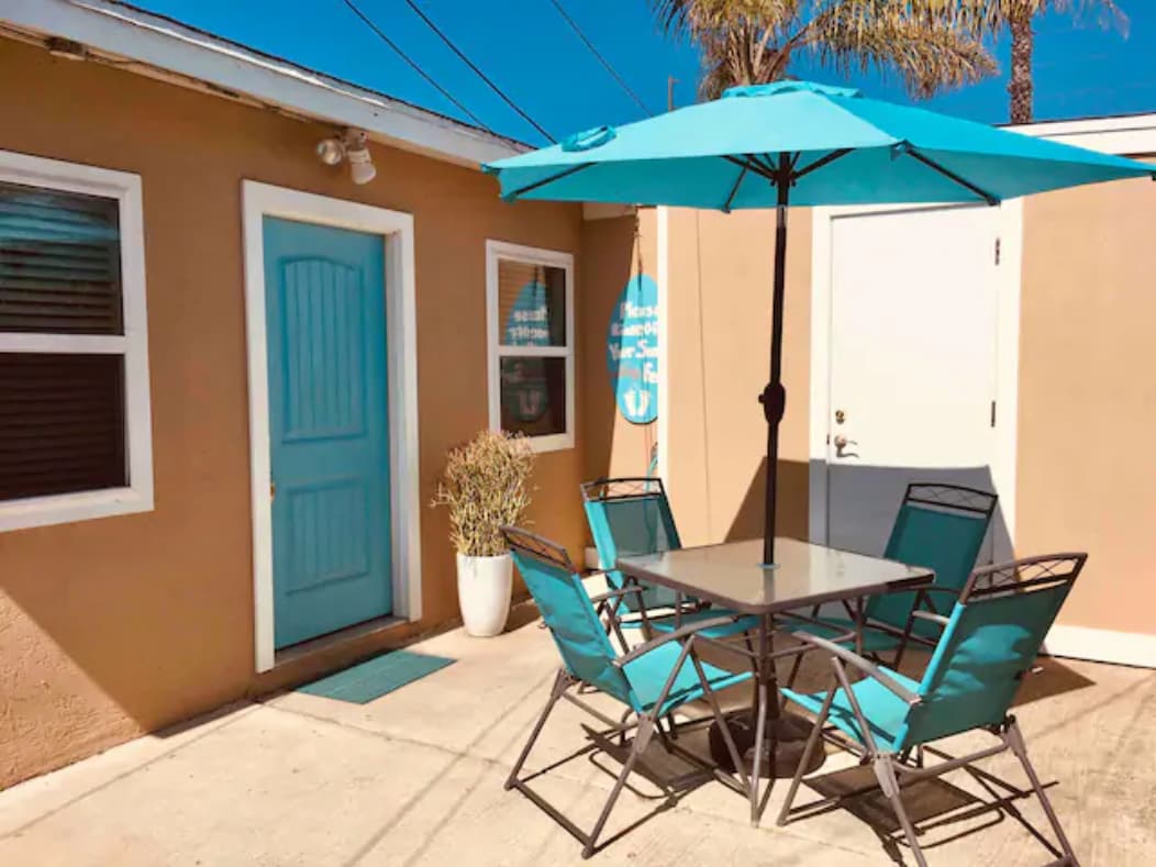 Primary Photo - 2050 Balboa Ave