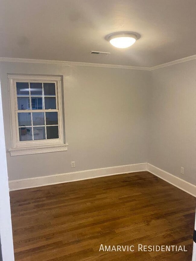 Foto del edificio - 415 Singletary St SE