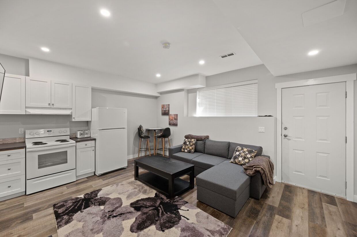 Primary Photo - 13400-13235 235 St