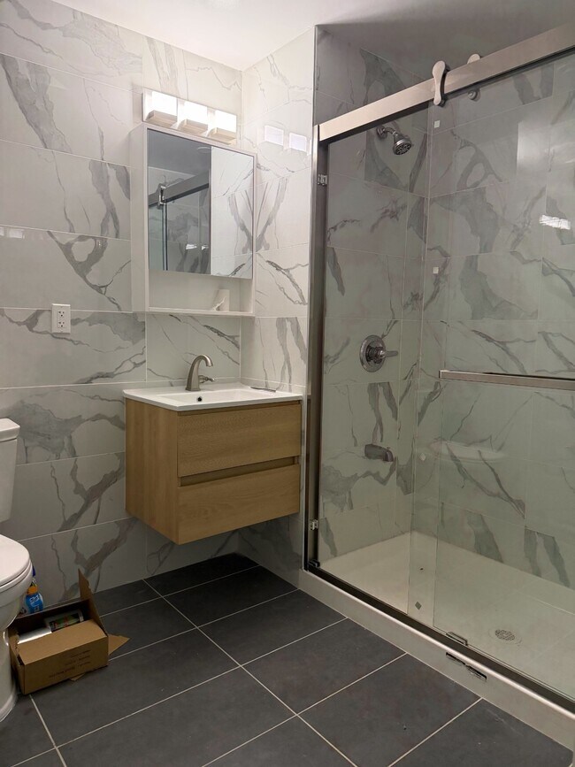 Building Photo - 3641 Johnson Ave