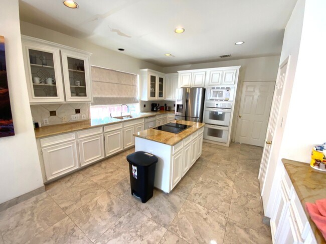 Foto del edificio - 3806 Shady Harbor Dr