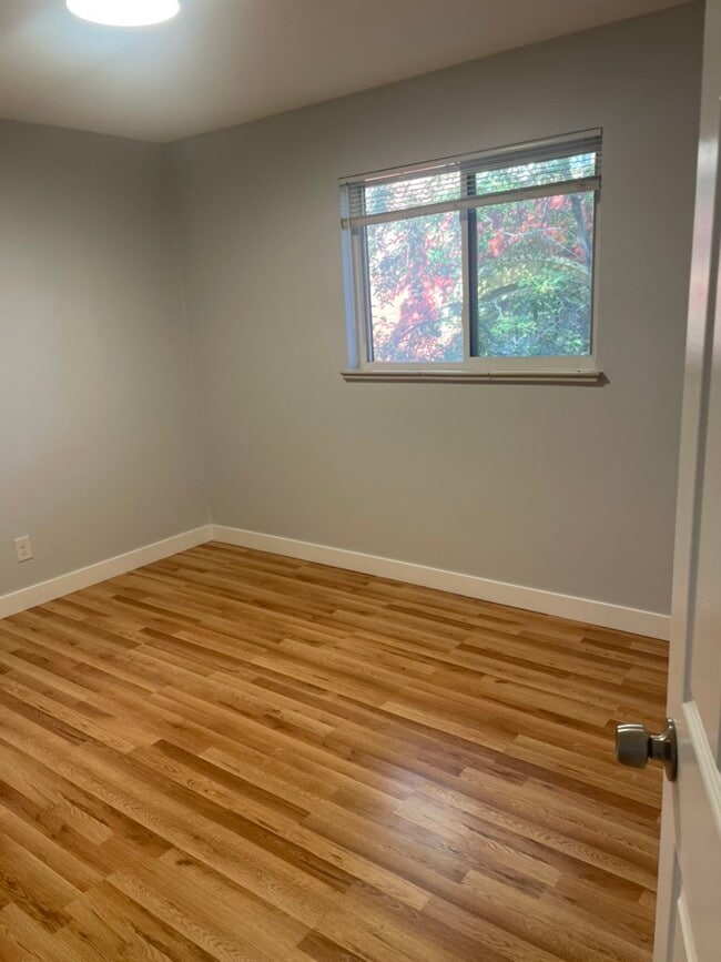 área de la sala de estar - 521 N Corona St