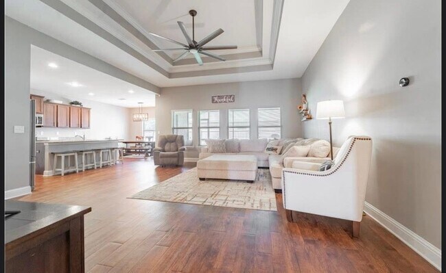 Building Photo - 9694 Somers Ct