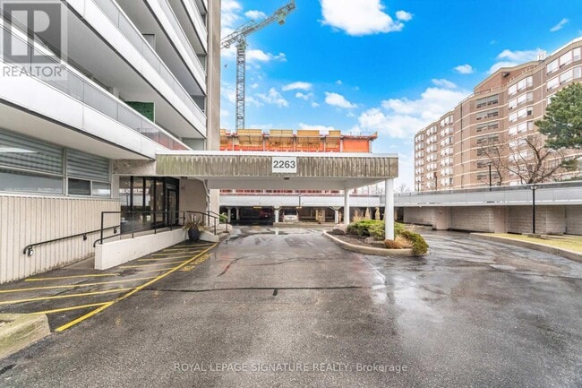 Building Photo - 2263 Marine Dr