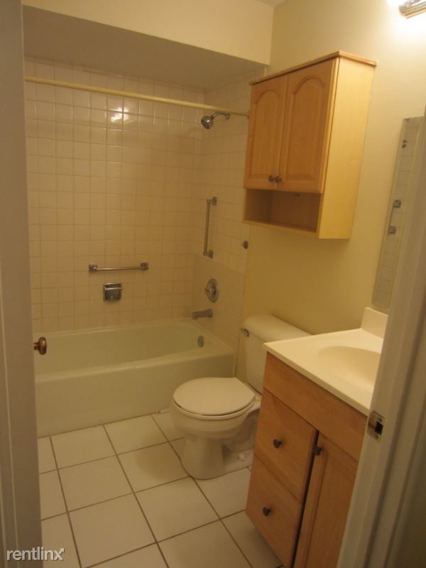 Foto del edificio - 5700 W 128th St