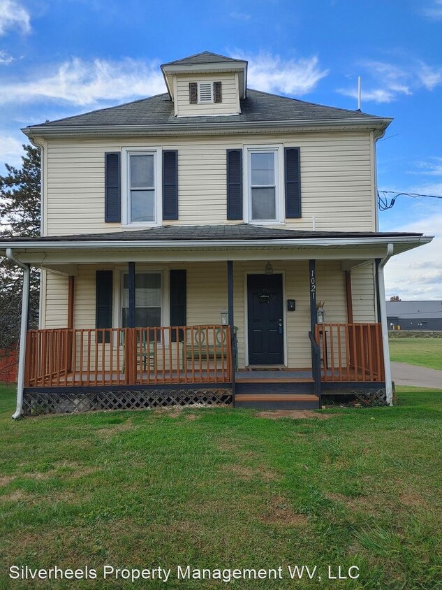 3 br, 1 bath House - 1021 12th Avenue - 3 br, 1 bath House - 1021 12th  Avenue
