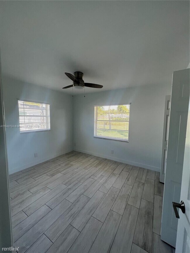 Building Photo - 3 br, 2 bath House - 19420 Carolina Cir