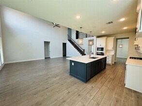 Building Photo - 26510 Star Blossom Ln