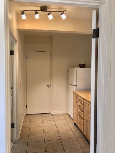 Kitchen - 1404 Morningside Dr