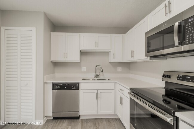 Foto del edificio - 1299 Salina St SE
