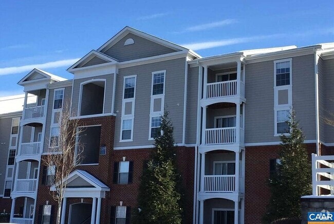 Building Photo - 140 Yellowstone Dr