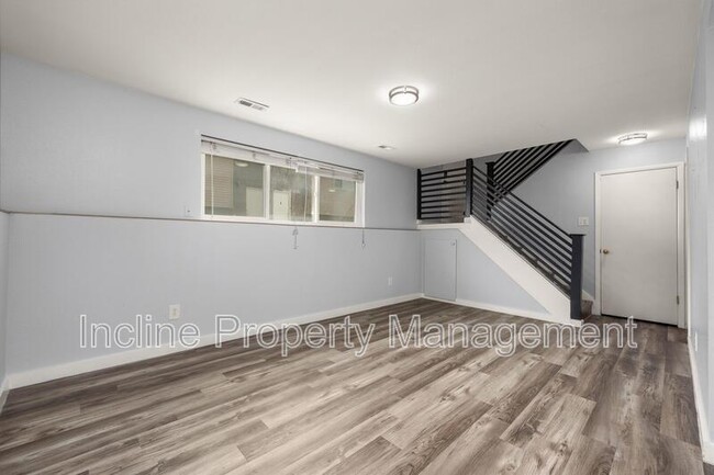 Building Photo - 80 N 400 E