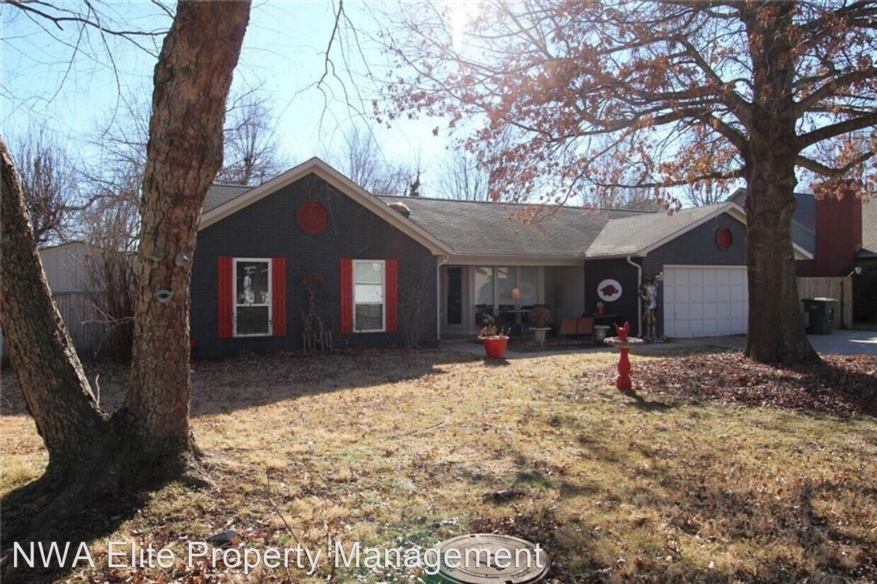 Foto principal - 3 br, 2 bath House - 1577 Devonshire pl