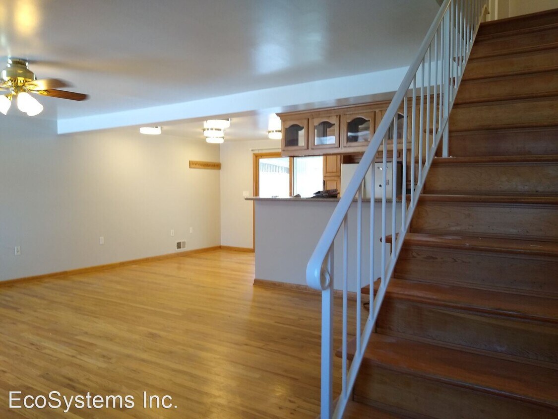 1925 S Madison St, Denver, CO 80210