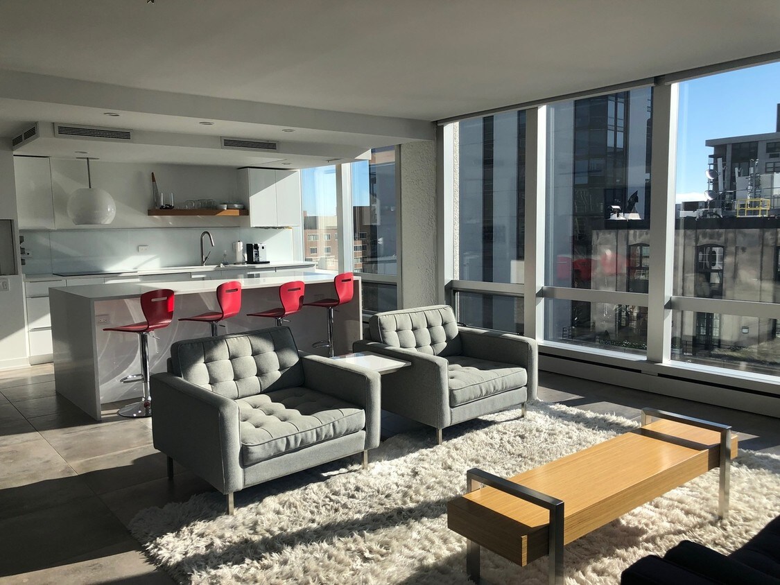 Foto principal - 1300 N Astor St