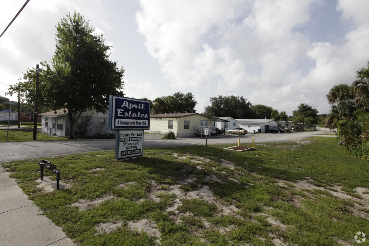 April Estates Apartments in Titusville, FL