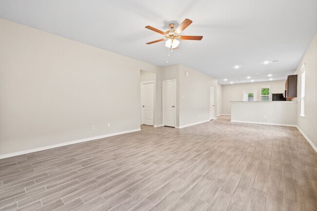 Foto del edificio - 24734 Russet Bluff Trl