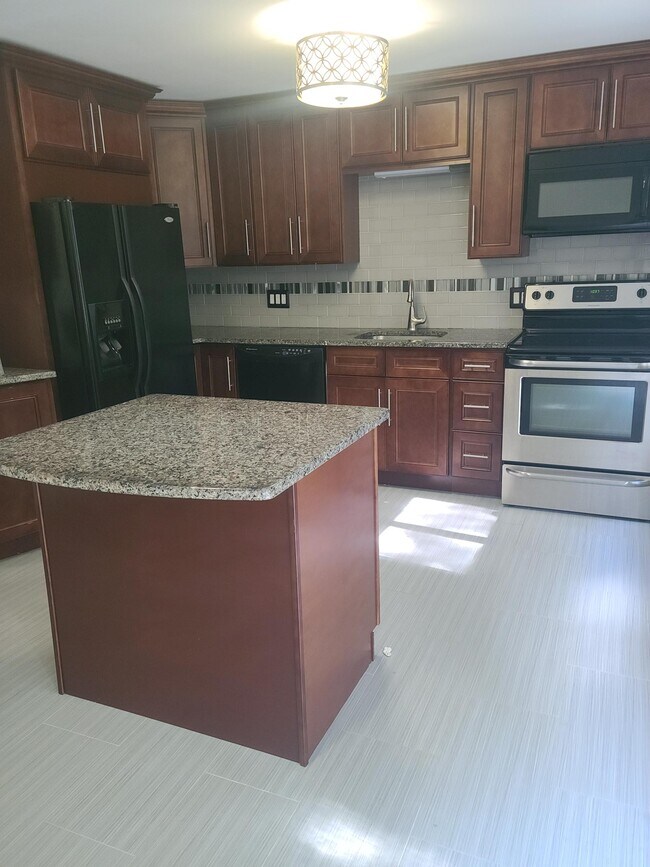 31 Conestoga Way Unit 31, Glastonbury, CT 06033 Condo for Rent in