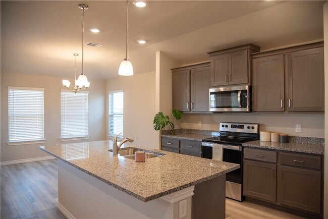 Foto del edificio - 2145 Chief St