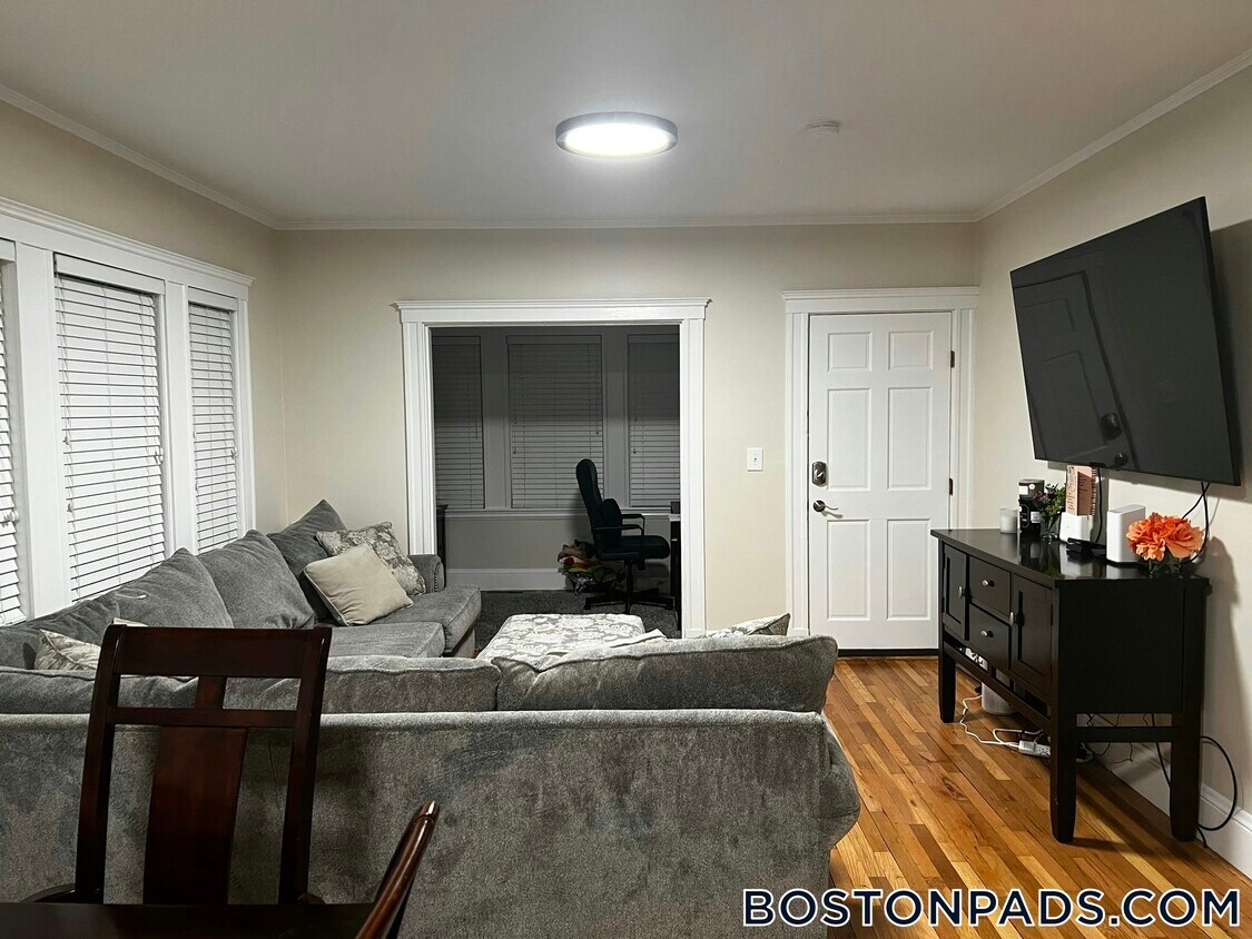 Foto principal - 70 Cottage Park Rd