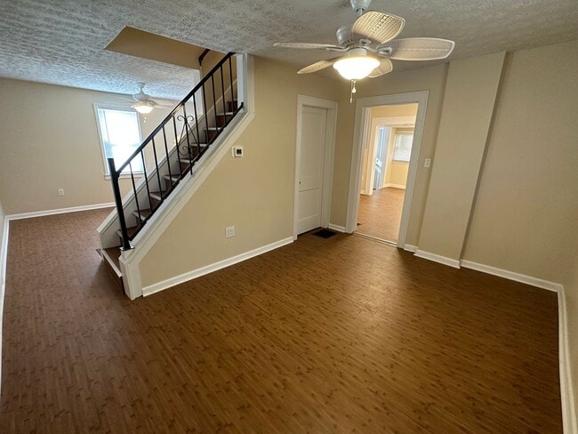 Foto del edificio - Quaint 2-Bed/1-Bath Haven: Columbus Comfort