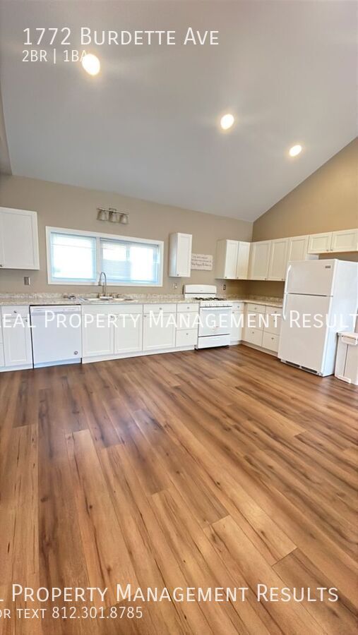 Building Photo - Beautiful 2-bedroom 1 bath with attached g...