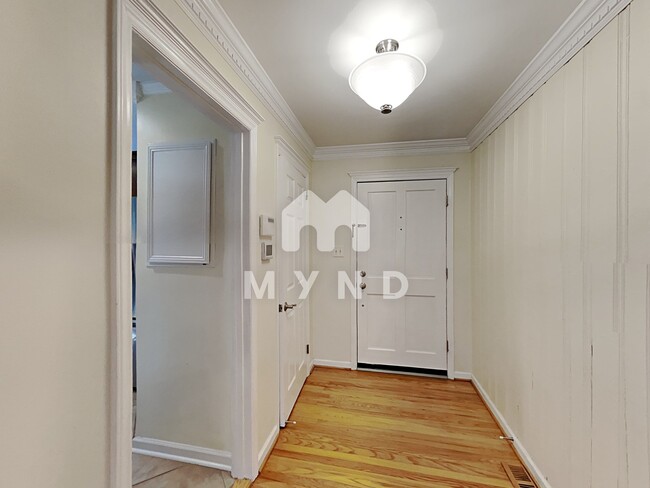 Foto del edificio - 3412 Leonard St